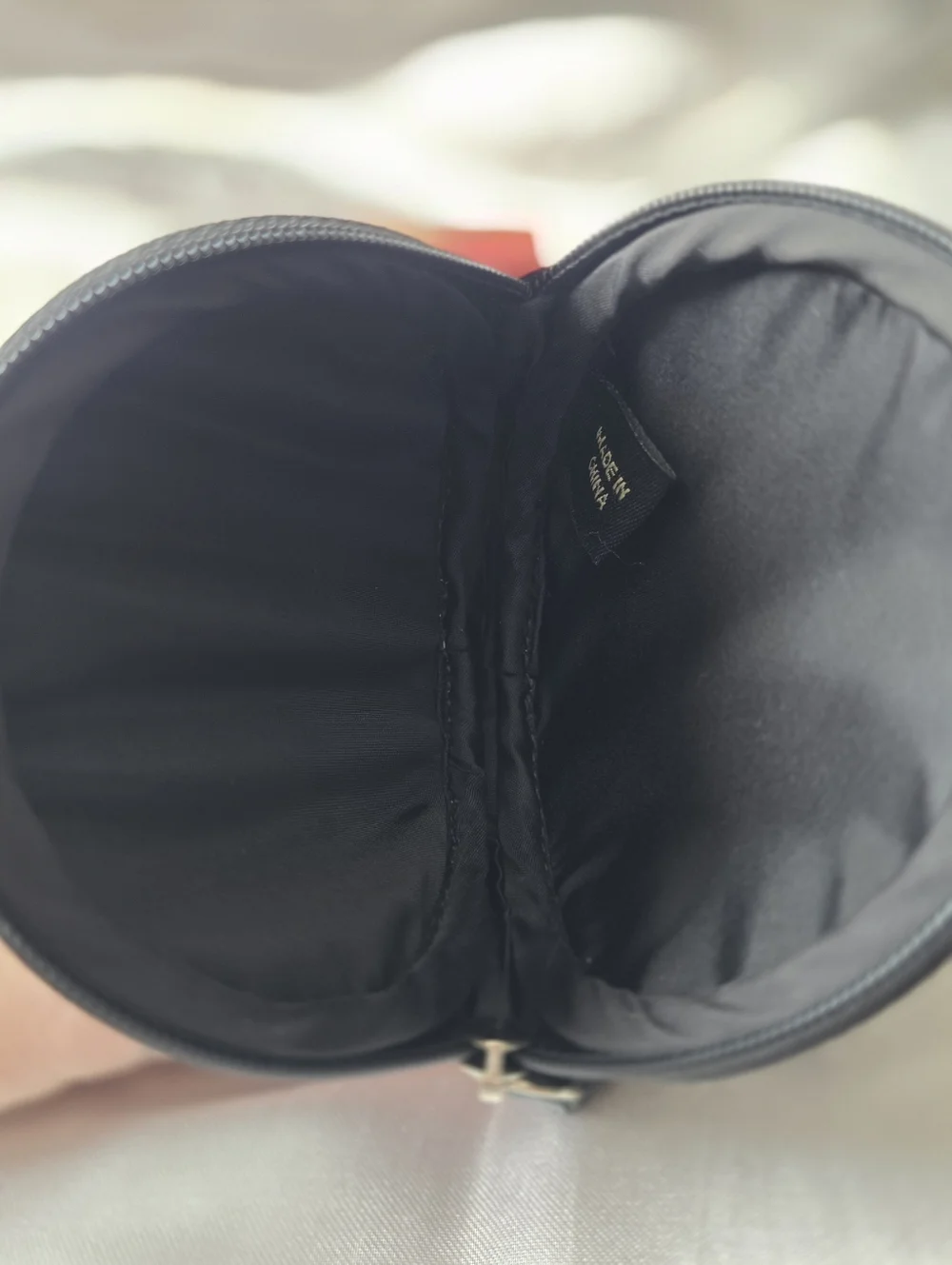 Coach Black Patent Leather Quilted Round Coin Pouch - Picture 4 of 8